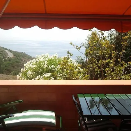 Splendida Vista Sul Golfo Di Cavoli Ferienhaus